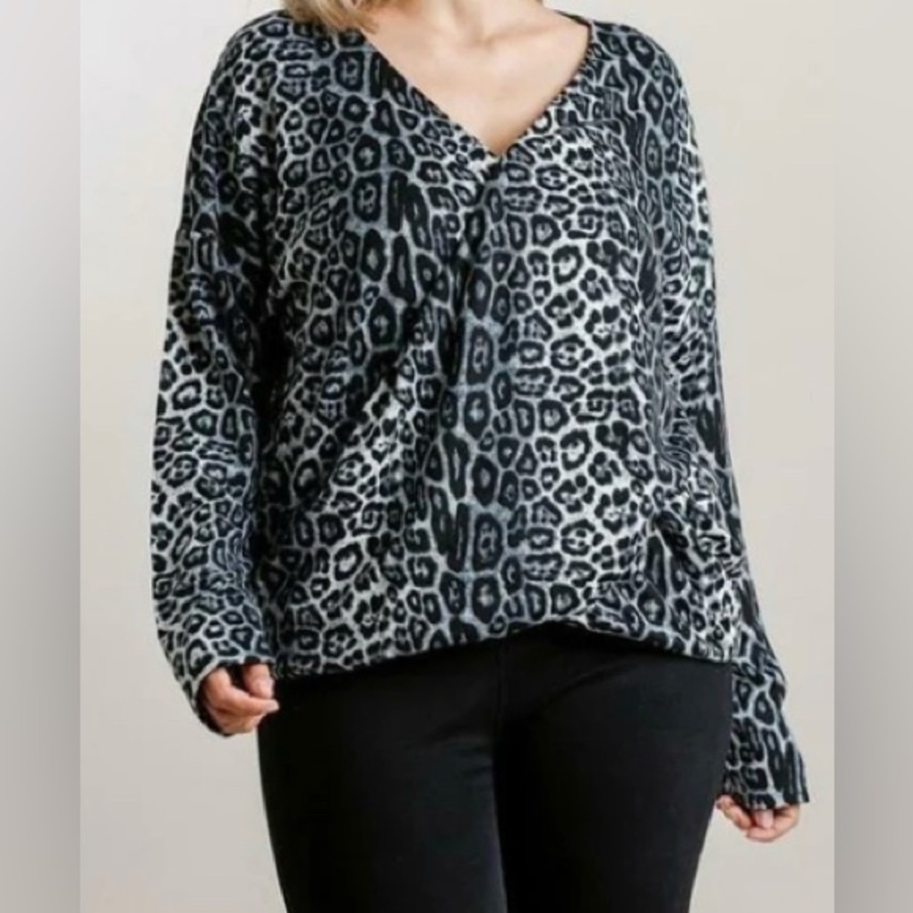 Umgee NWT Leopard Print Faux Wrap Top